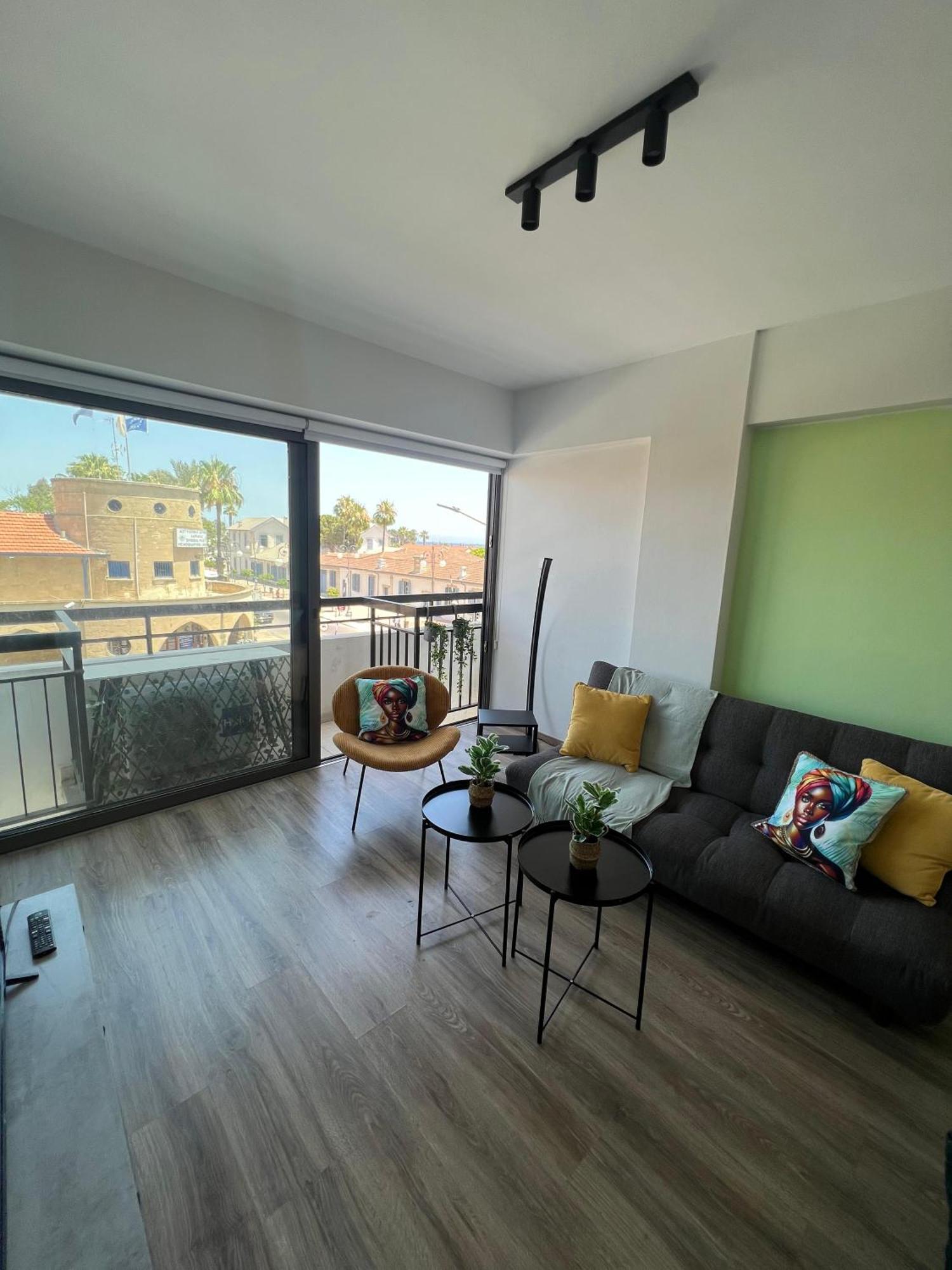 Appartement Azul Sea View à Larnaca Extérieur photo