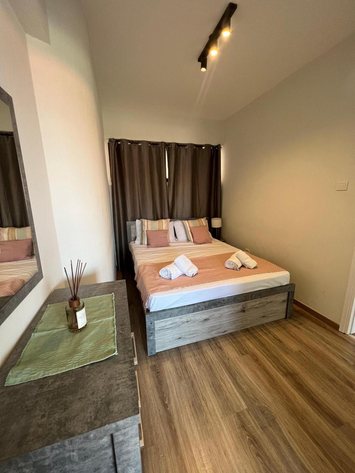 Appartement Azul Sea View à Larnaca Extérieur photo